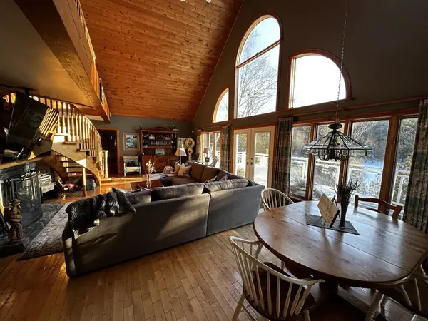 1205 Joe River RD #2, Muskoka Lakes, ON P0C 1J0