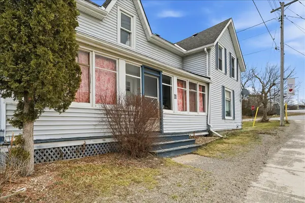 11 Consecon Main ST, Prince Edward County, ON K0K 1T0