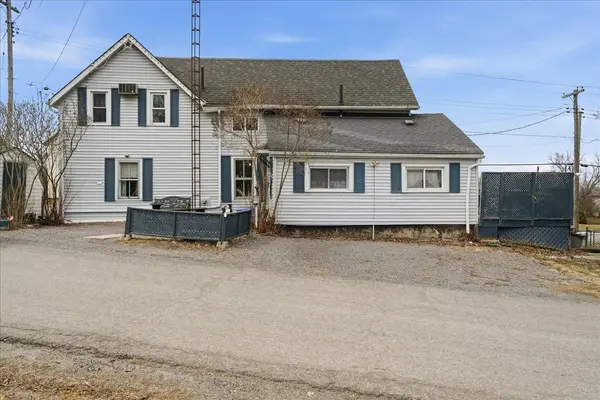 11 Consecon Main ST, Prince Edward County, ON K0K 1T0