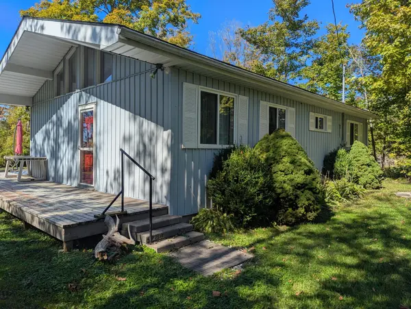 84163 Upper RD, Ashfield-colborne-wawanosh, ON N7A 3X9