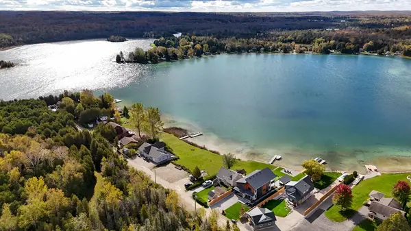 166 country side DR, Chatsworth, ON N0H 1G0