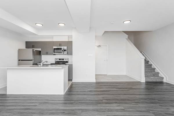 230 Pingwi PL #K, Blossom Park - Airport And Area, ON K0A 2P0