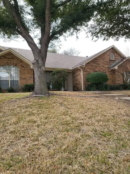 1905 Libby Lane, Grand Prairie, TX 75050