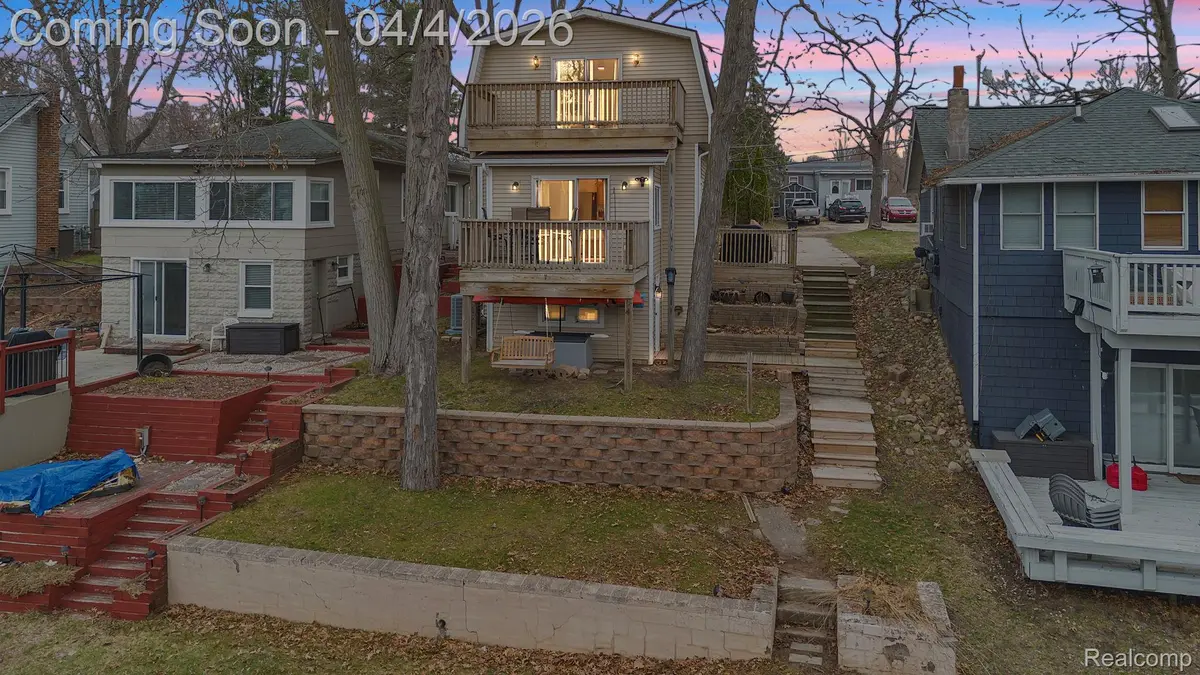 9473 Huron, Dexter Township, MI 48169