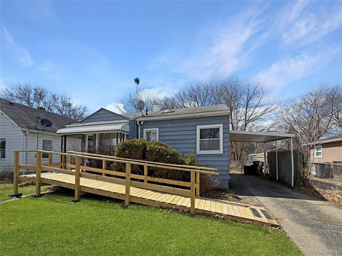 1034 Meida ST, Flint, MI 48532