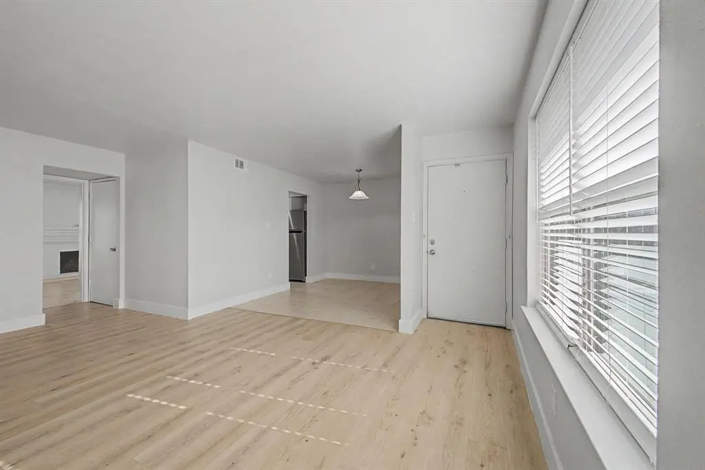 8095 Meadow Road #236, Dallas, TX 75231