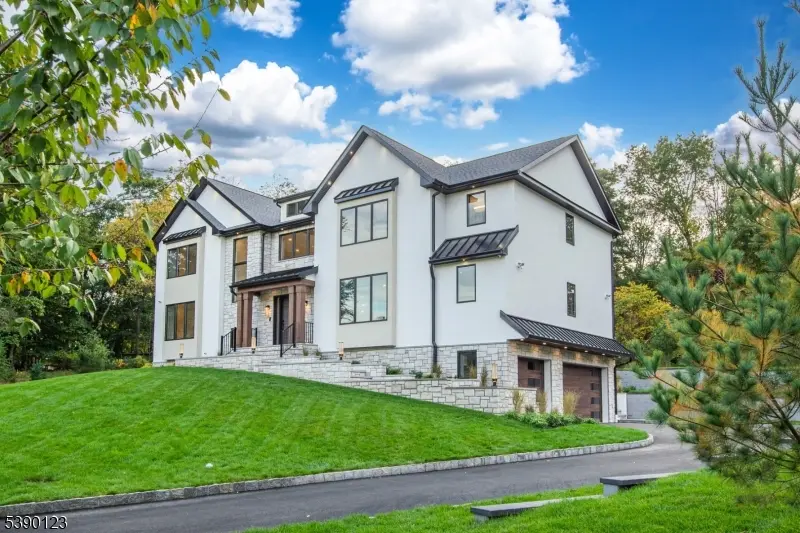 1A Philips Ln #A, Denville Twp., NJ 07834