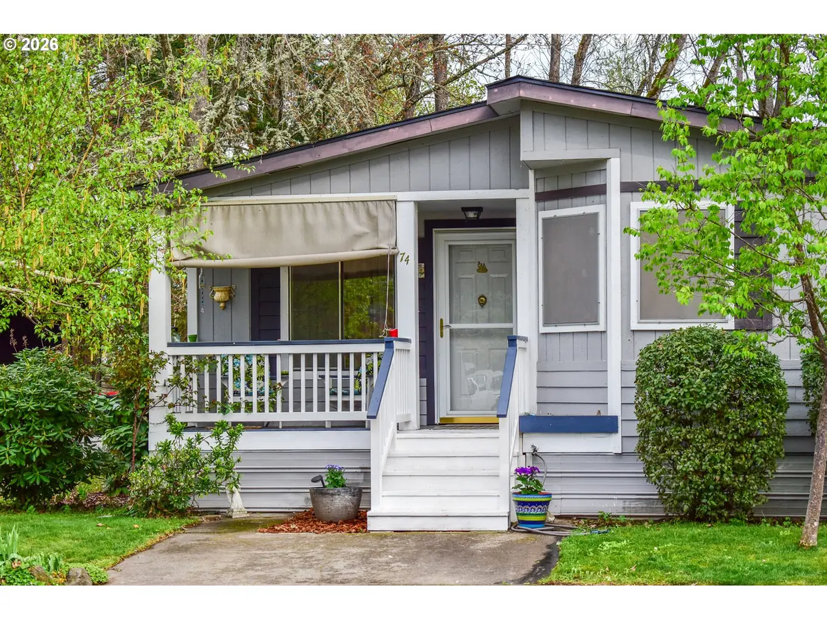 1055 N 5TH ST #74, Jacksonville, OR 97530