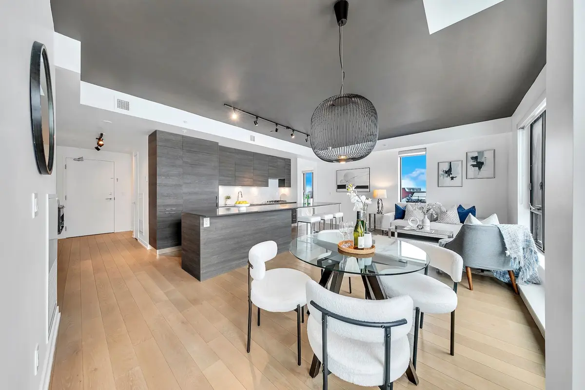 530 Indian GRV #613, Toronto W02, ON M6P 0B3