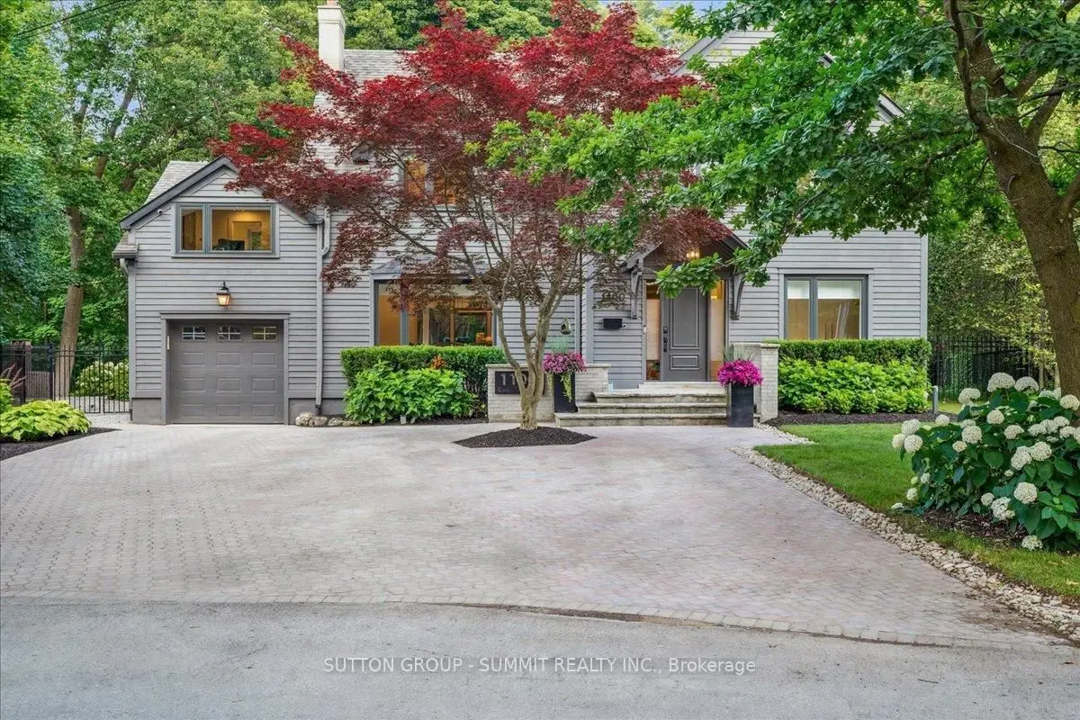 1100 Cedar Grove BLVD, Oakville, ON L6J 2C4