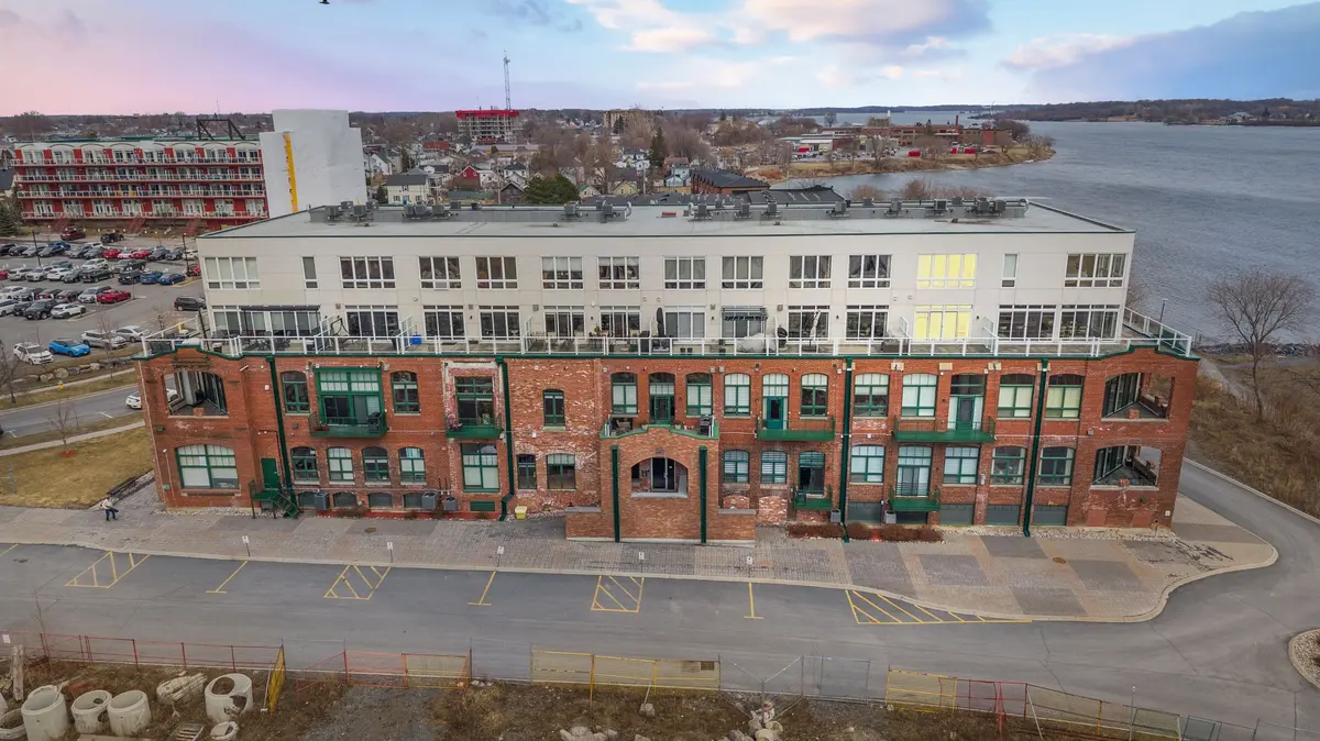703 Cotton Mill ST #304, Cornwall, ON K6H 0E7