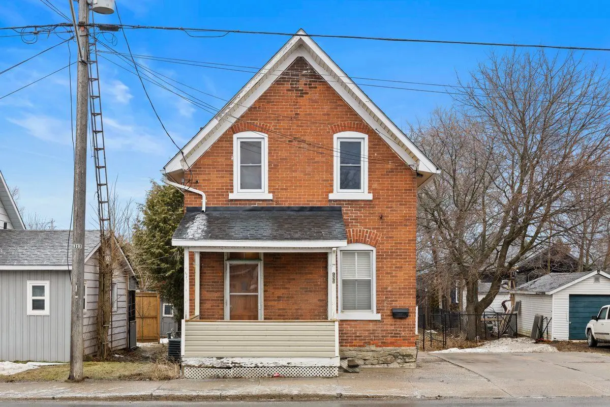 152 Townline RD E, Carleton Place, ON K7C 2C3