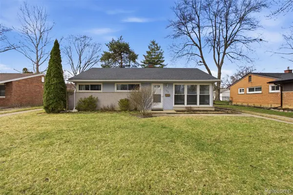 125 Sheffield DR, Troy, MI 48083