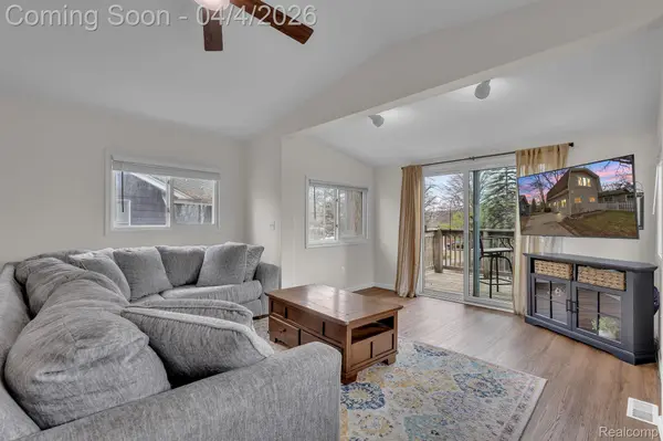 9473 Huron, Dexter Township, MI 48169