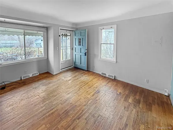 1034 Meida ST, Flint, MI 48532