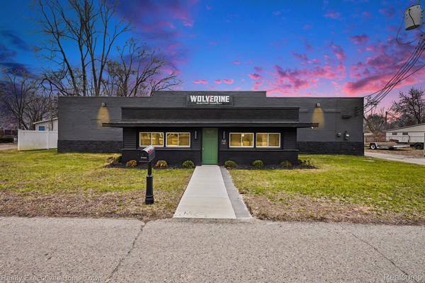 5650 Jamestown RD, Shelby Charter Township, MI 48317