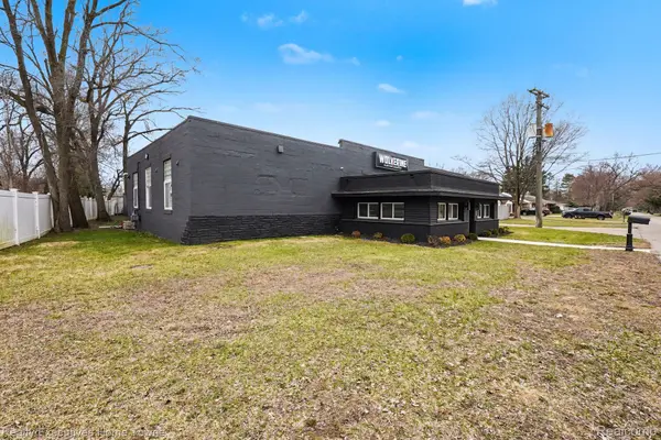 5650 Jamestown RD, Shelby Charter Township, MI 48317