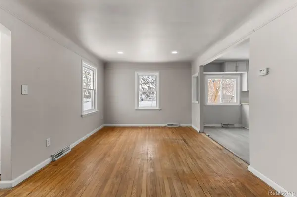 28643 Beechwood ST, Garden City, MI 48135