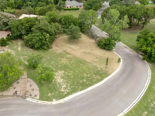 TBD Valley Brook Circle, Woodway, TX 76712