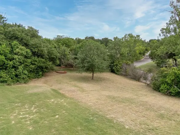 TBD Valley Brook Circle, Woodway, TX 76712
