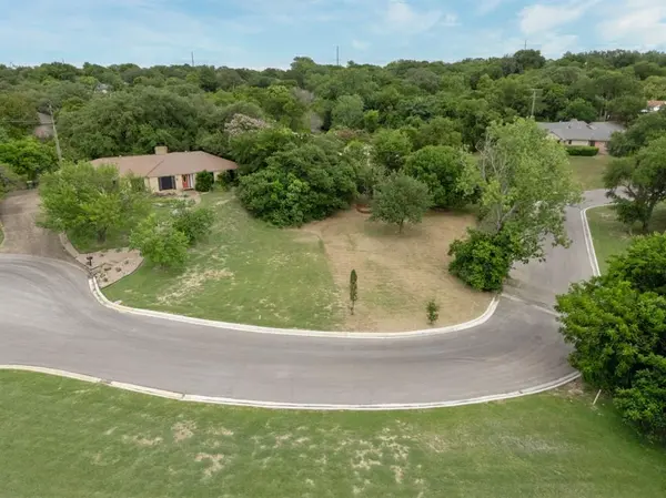 TBD Valley Brook Circle, Woodway, TX 76712