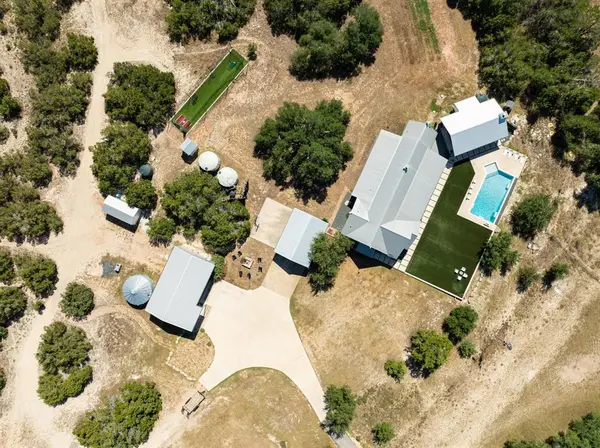 2300 W Fitzhugh Road, Dripping Springs, TX 78620