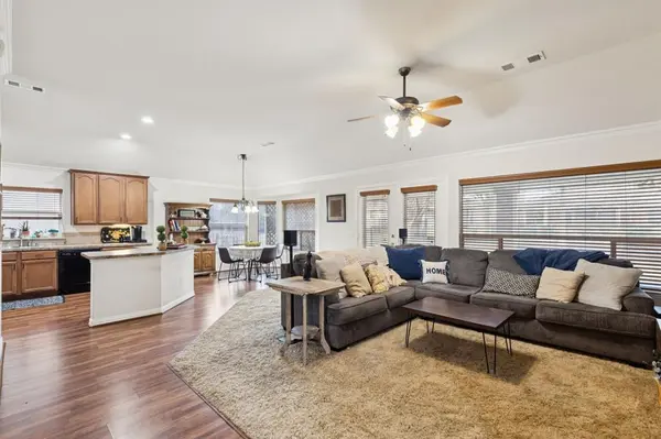 9600 Applewood Trail, Denton, TX 76207