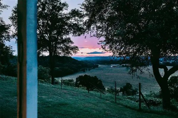 557 Rivercrest Road, Valley Mills, TX 76689