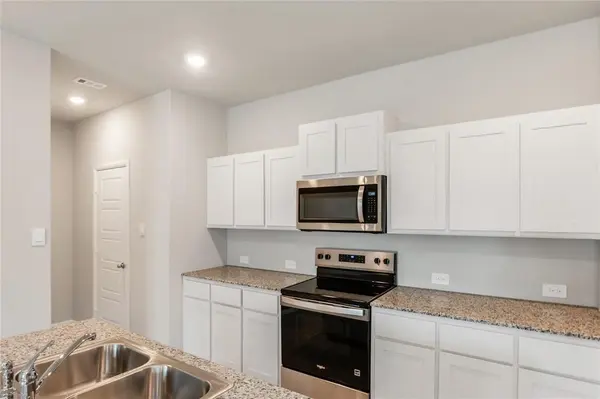 3137 Pecan Farm Lane, Fort Worth, TX 76140