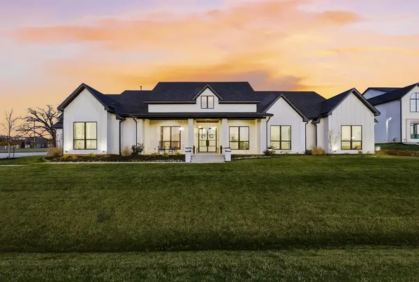 4304 Belle Drive, Flower Mound, TX 75022