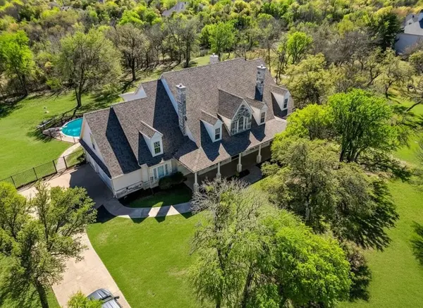 166 E Rio Ridge, Azle, TX 76020