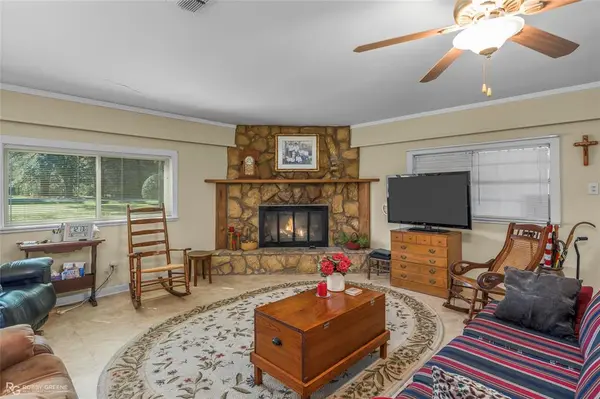 5650 Haywood Drive, Keithville, LA 71047