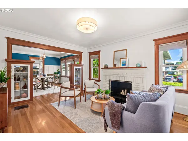 2023 SE PINE ST, Portland, OR 97214