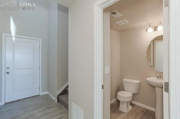 4984 Deer Haven VW, Colorado Springs, CO 80911