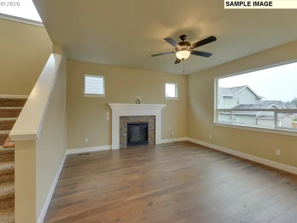 757 NE ALDERWOOD DR #87, Estacada, OR 97023