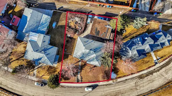 931 Robert RD NE, Calgary, AB t2e5n1