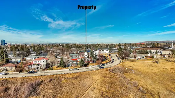 931 Robert RD NE, Calgary, AB t2e5n1