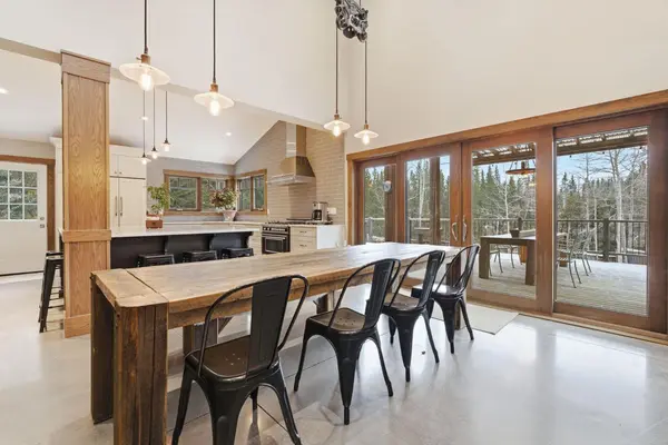 5443 Township Road 302, Rural Mountain View County, AB T0M 2E0