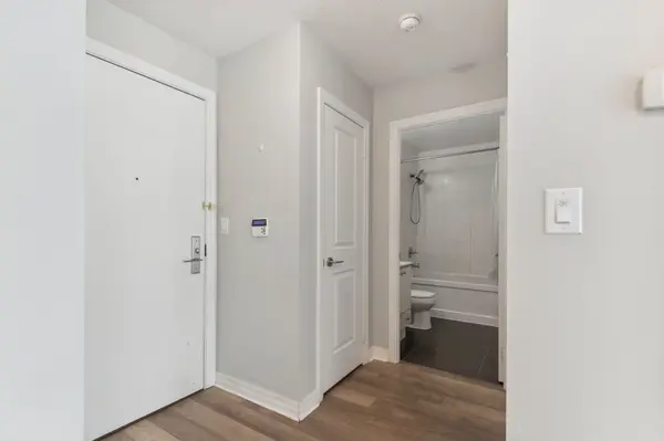 2015 Sheppard AVE E #102, Toronto C15, ON M2J 0B3