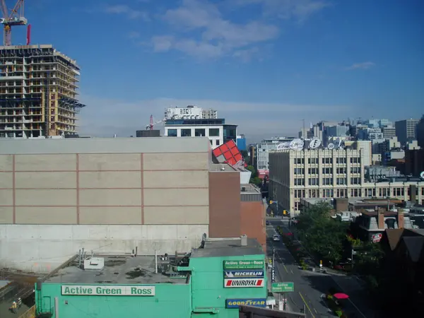 295 Adelaide ST W ##904, Toronto C01, ON M5V 0L4