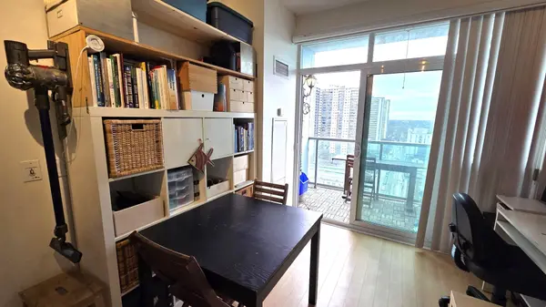 120 Homewood AVE #1706, Toronto C08, ON M4Y 2J3