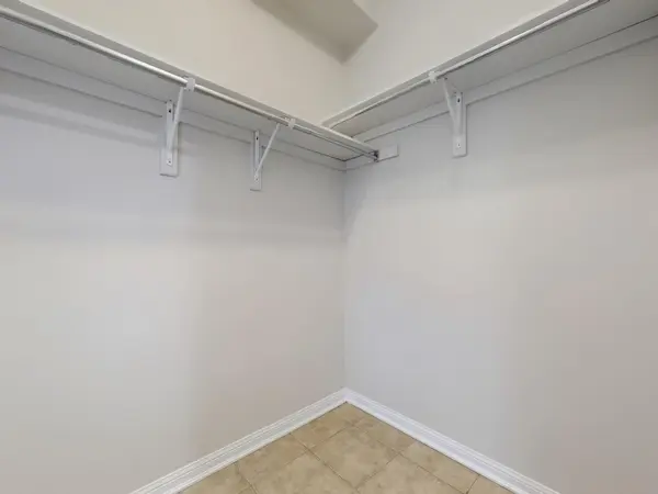 1846 Misthollow DR, Pickering, ON L1X 0A8