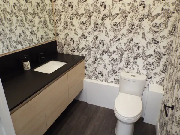 1621 Mcewen DR #47, Whitby, ON L1N 9A5