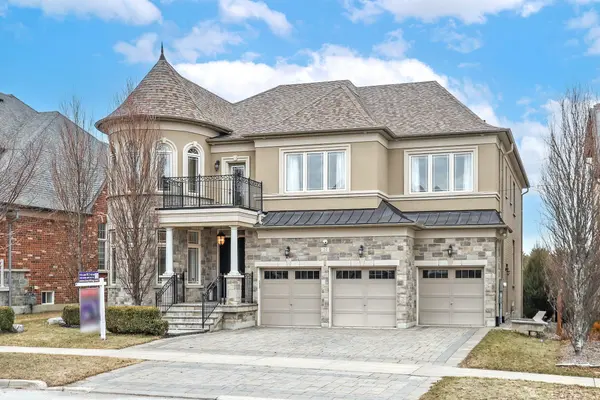 24 Bluff TRL, King, ON L7B 0A1