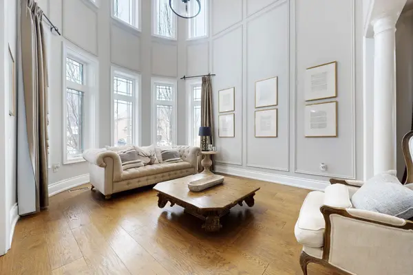 24 Bluff TRL, King, ON L7B 0A1