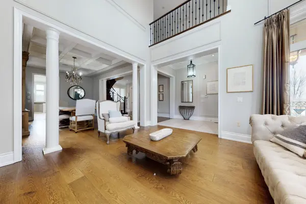 24 Bluff TRL, King, ON L7B 0A1