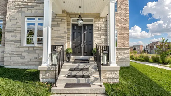 1 Meadowsweet LN, Richmond Hill, ON L4E 1B8