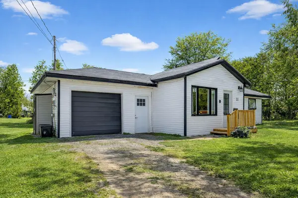 22 Second ST, Georgina, ON L0E 1E0