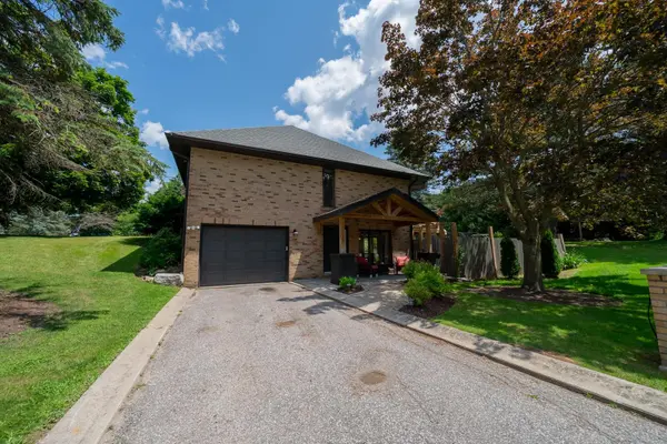 3 Marilyn AVE, Whitchurch-stouffville, ON L4A 2C8