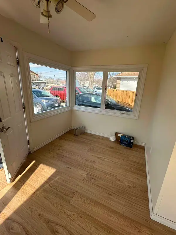 345 Hollywood DR, Georgina, ON L4P 3A2